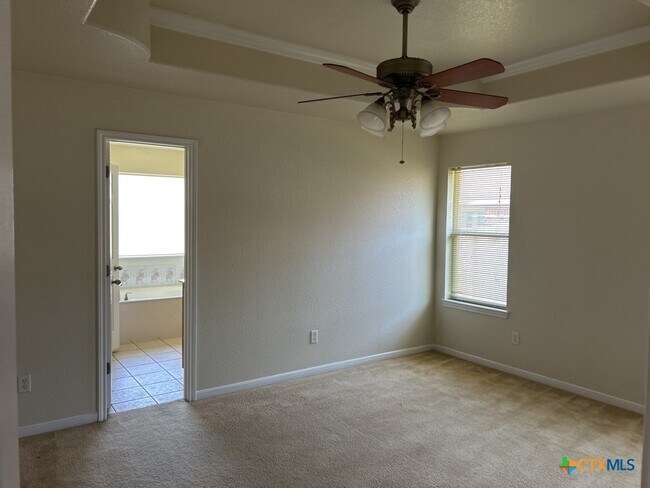 Building Photo - 6109 Lolly Loop