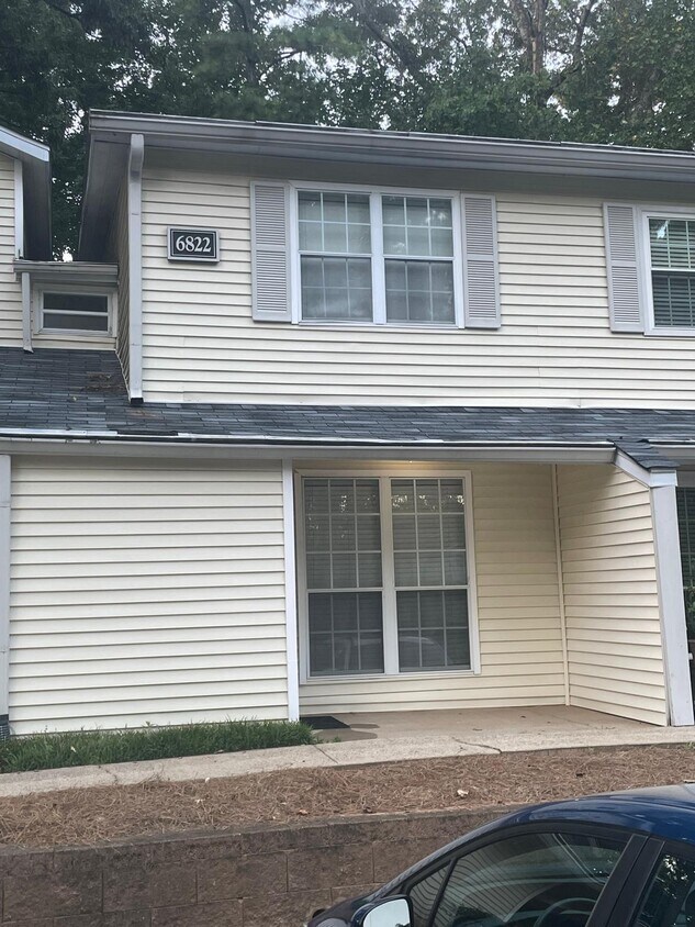 Foto principal - 6822 Glenridge Dr