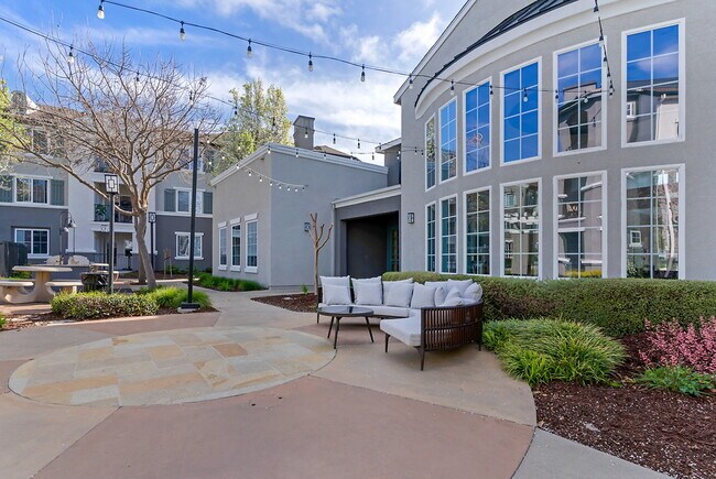 Foto del edificio - Canyon Oaks at Windemere