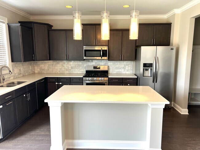 Building Photo - Pet-friendly, 4 Bedroom, 2.5 Bath Home for...