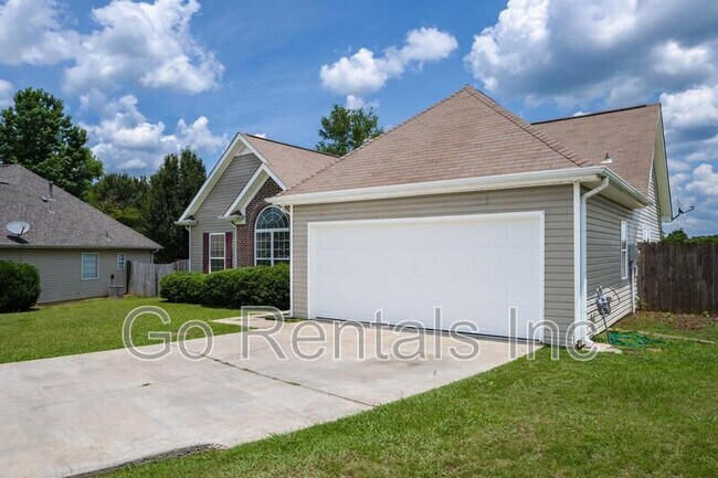 Building Photo - 117 Camden Lake Dr
