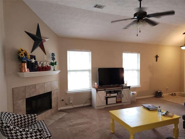 Building Photo - 1804 Cotton Blossom Way