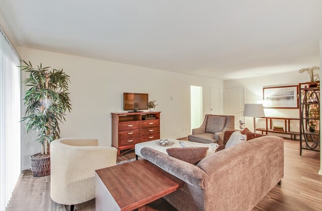 Foto del edificio - 11611 Chenault St