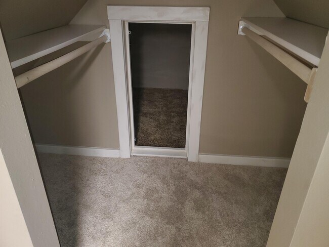 Foto del edificio - 3213 Center St NE