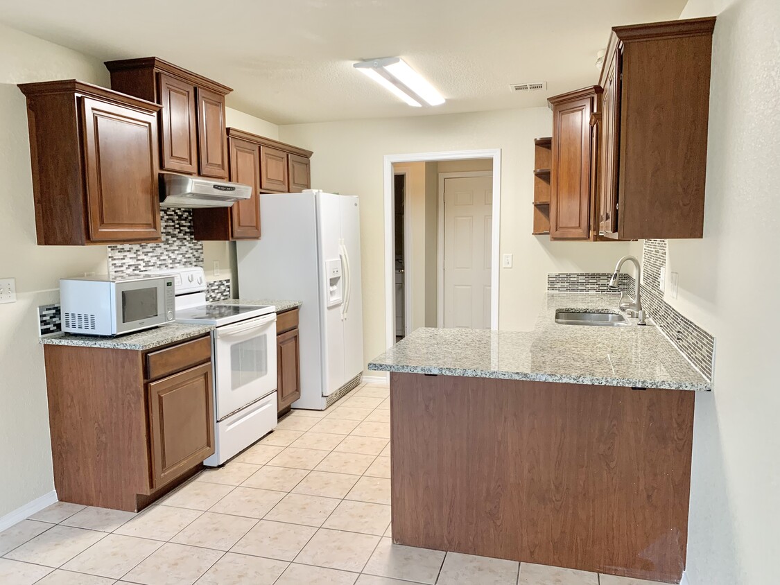 Foto principal - 2309 SW 15th St