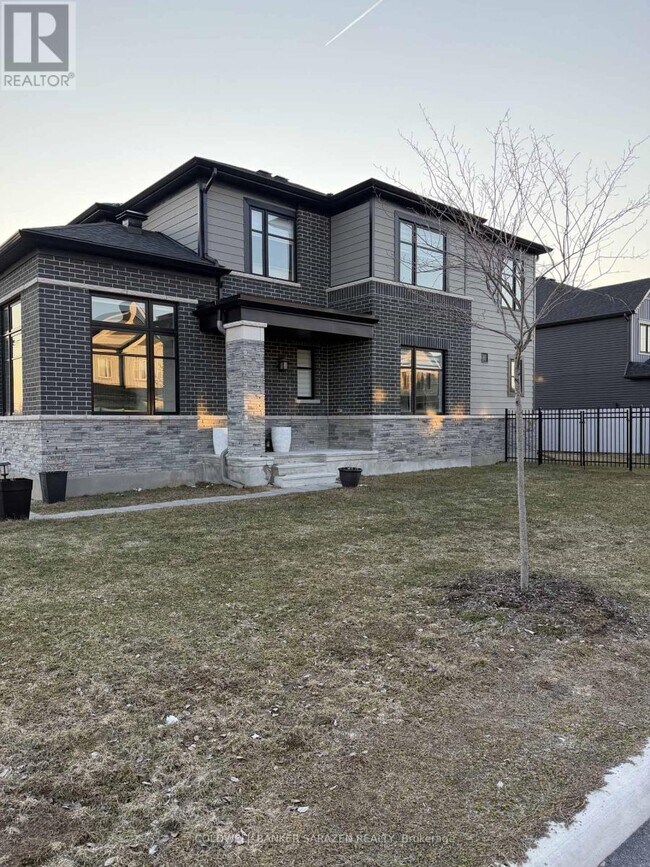 Photo du bâtiment - 523 Anchor Cir