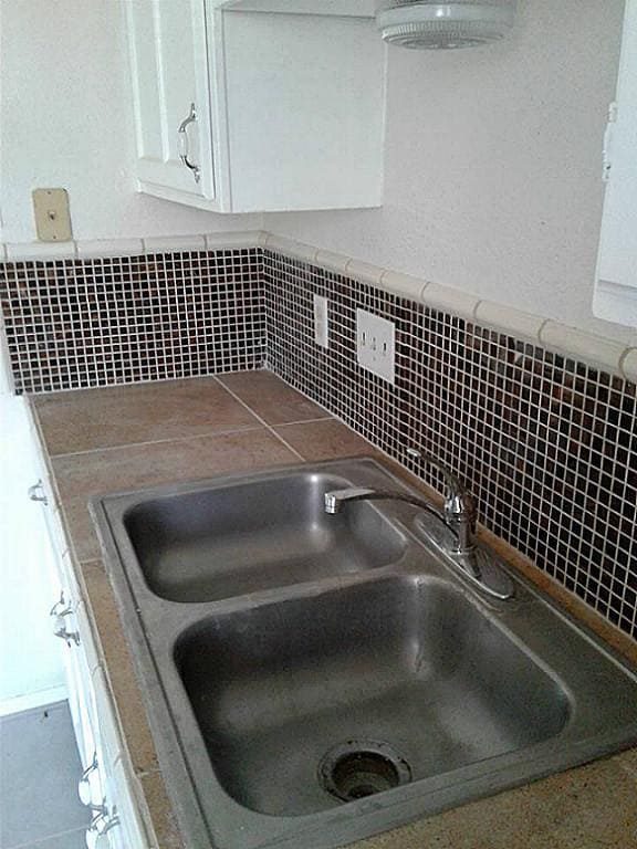 Building Photo - 9610 Wellsworth Dr