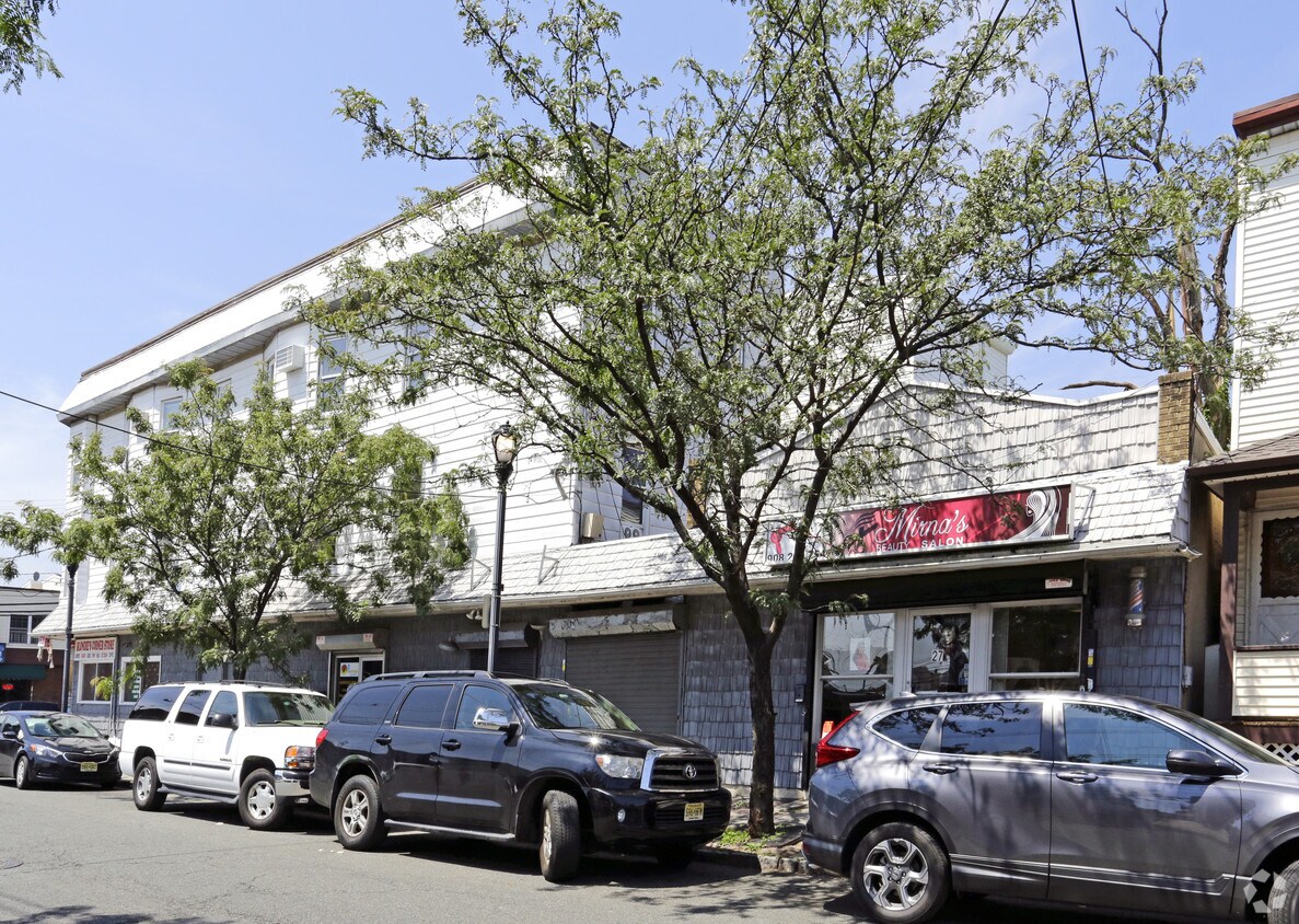 Building Photo - 801 2nd Ave