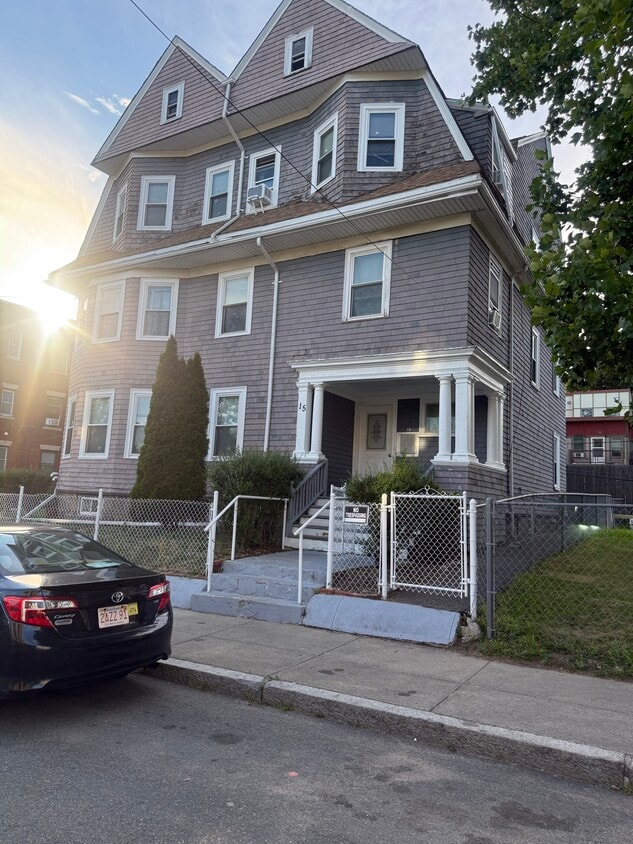 Front View - 15 Fenelon St