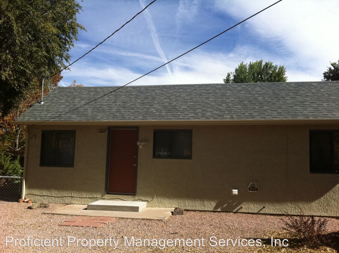 Primary Photo - 1265 Park Ave
