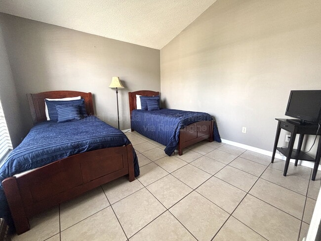 Building Photo - 1646 Morning Star Dr