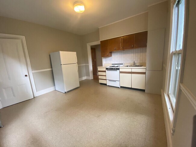 Foto del edificio - 8 Forest St