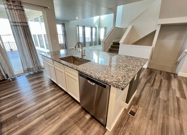 Foto del edificio - 12164 Poplar St