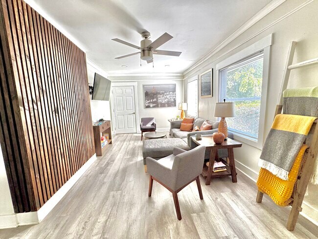 Foto del edificio - 1532 Kimberly Rd