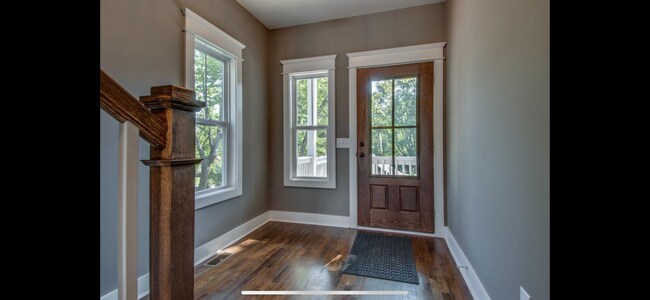 Building Photo - 1410B Harwood Dr