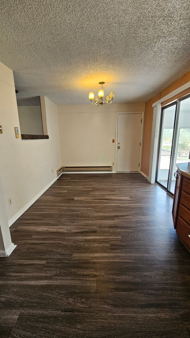 Building Photo - Nice Ranch with Huge Yard in Lac Amora!