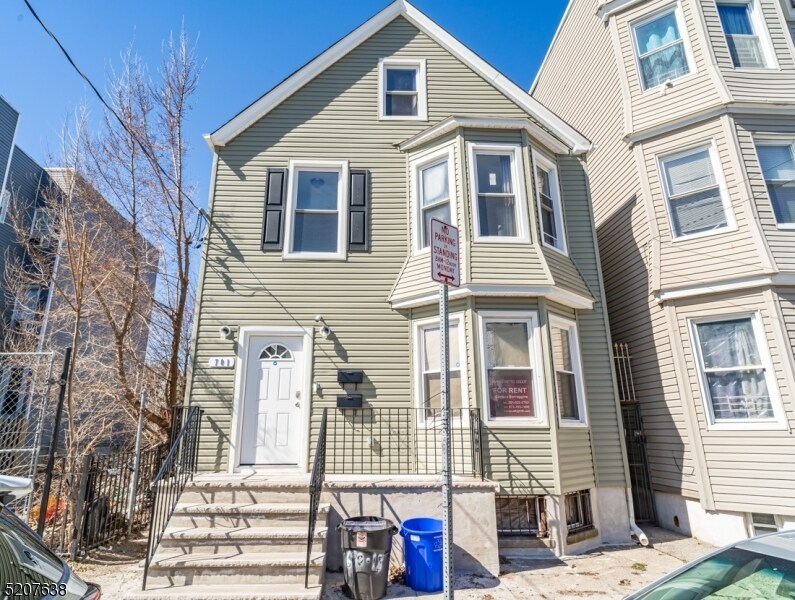 Foto principal - 701 S 18th St