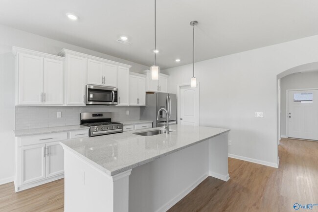 Foto del edificio - 180 Pennington Ave