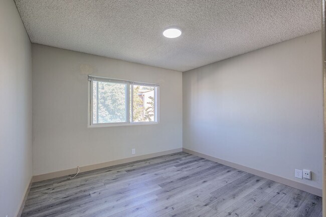 Foto del edificio - Spruce Ave Residences