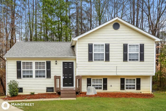 Primary Photo - 2709 Midway Park Ct, Raleigh, NC 27610