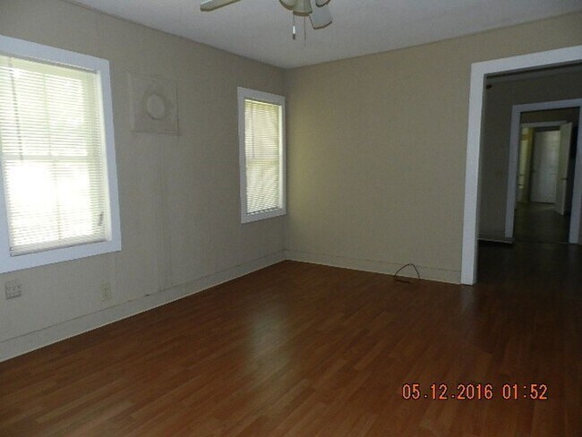 Building Photo - 3 Bedroom 2 bathroom in Nashville, Ga