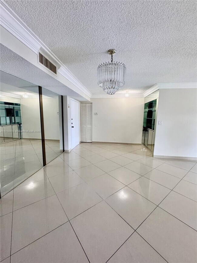 Foto del edificio - 1301 NE 7th St
