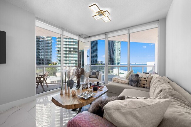 Foto del edificio - 480 NE 30th St