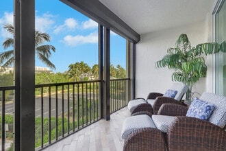 Building Photo - 430 Cove Tower Dr