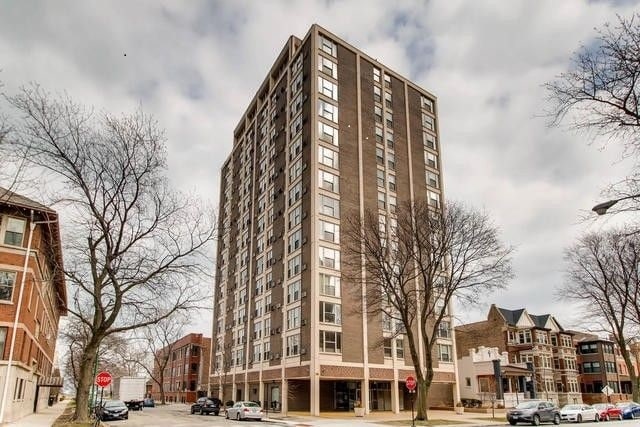 Building Photo - 5401 Hyde Park S Blvd