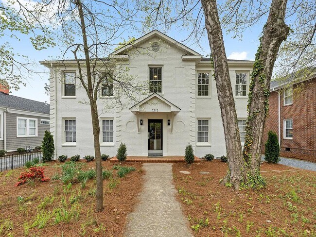 Foto del edificio - 2112 Crescent Ave