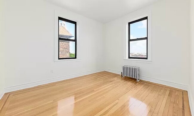 Foto del edificio - 3252 33rd St