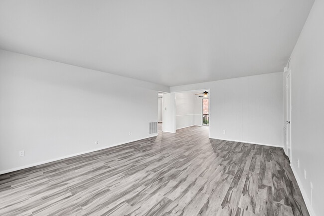 Foto del edificio - 2902 Airport Rd