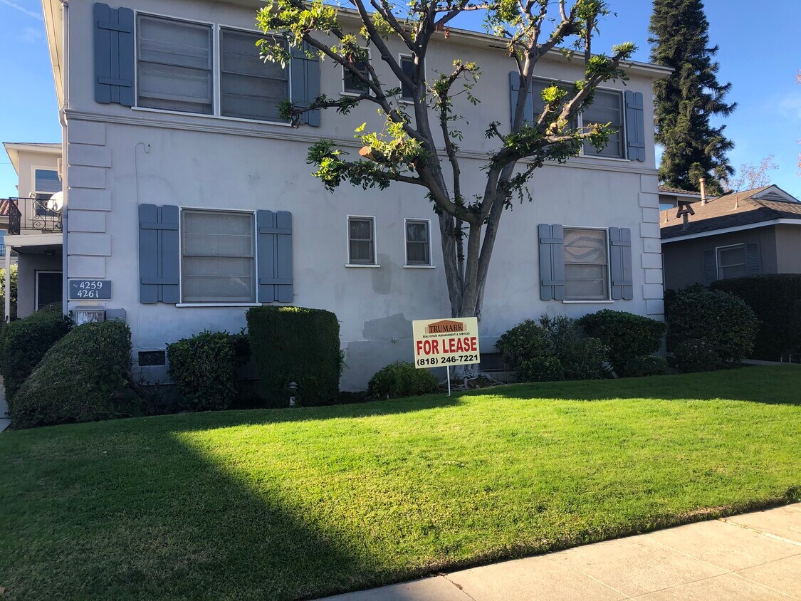 4261 Cahuenga Blvd Unit 4261, Toluca Lake, CA 91602 Apartments in