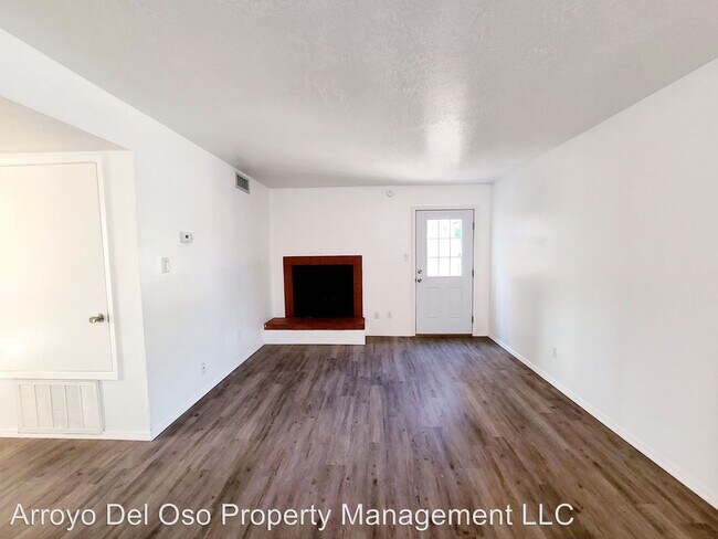 Foto del edificio - 1229 Menaul Blvd NW