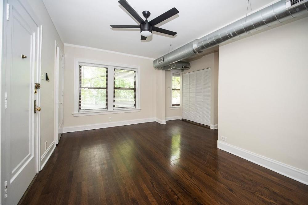Foto del edificio - 1 bedroom in Chicago IL 60657