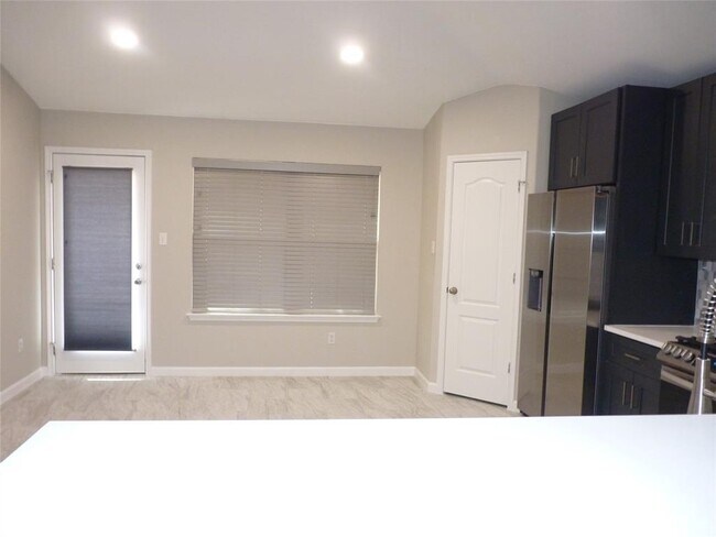 Foto del edificio - 1821 Bill Baker Dr