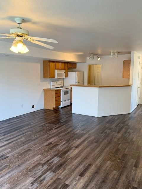 Building Photo - 233 E Shelby Ln
