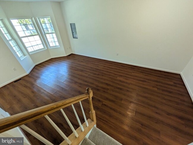 Building Photo - 310 Del Rhodes Ave