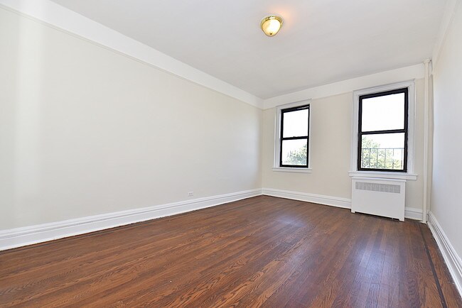 Building Photo - 2590 35th St
