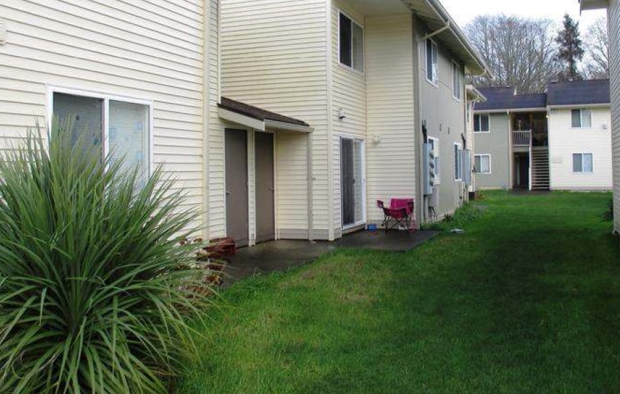 Building Photo - South Bayview Apartments