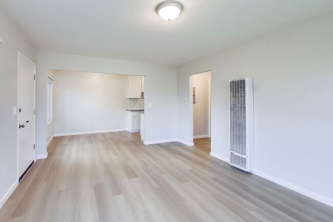 Foto del edificio - 451 Ruth Ct