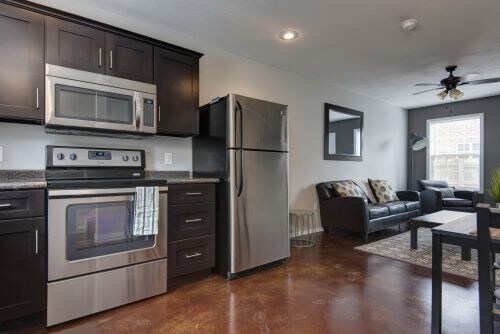 Foto del edificio - 311 S Hampton Ave