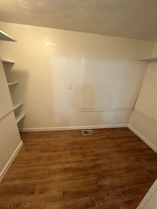 Foto del edificio - Charming 2 Bedroom House!