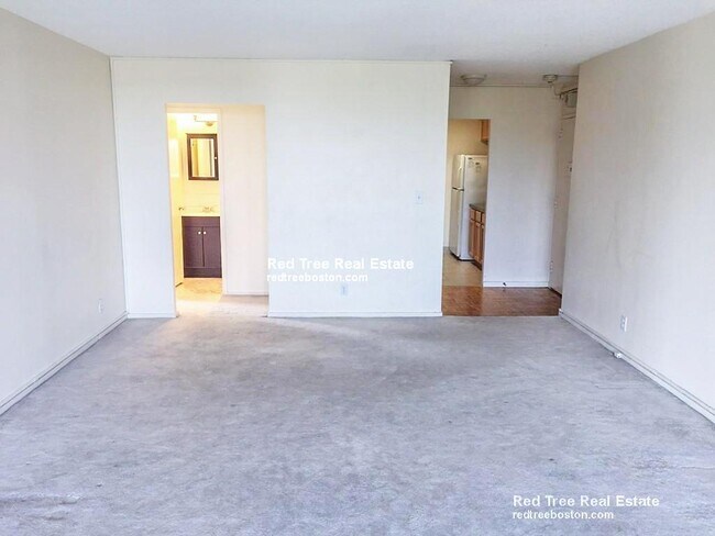 Foto del edificio - 33 Pond Ave