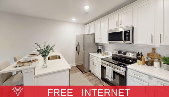 Building Photo - 203 Winding Chestnut Dr