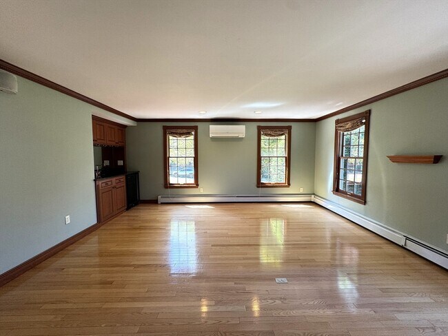 Foto del edificio - 61 Carlton Ln
