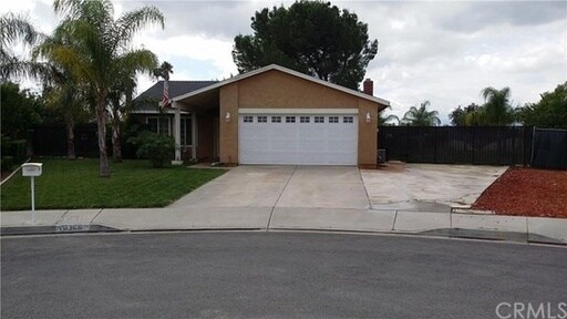 Building Photo - 10368 San Pedro Pl