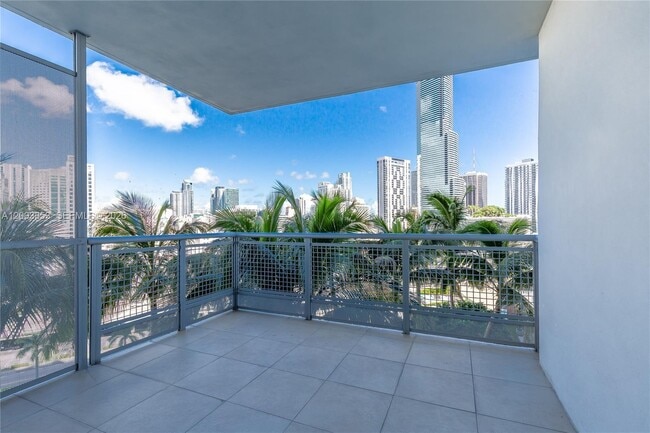 Building Photo - 350 S Miami Ave