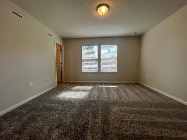 Foto del edificio - BRAND NEW CONSTRUCTION 3 Bed 2.5 Bath at Grayson Square AVAILABLE IMMEDIATELY!!!