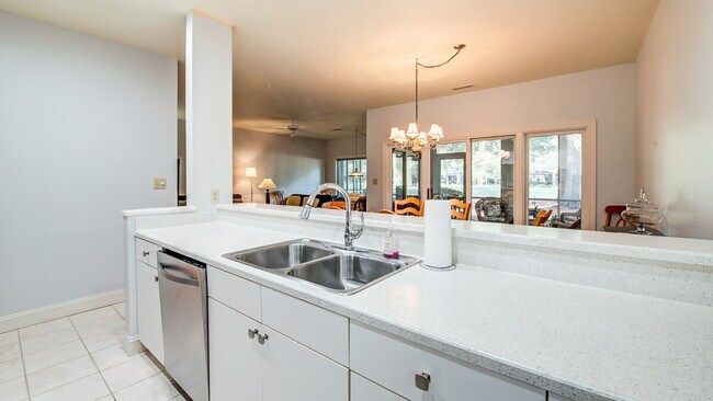 Building Photo - 65 Great Egret Ct